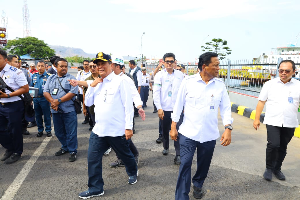 Wamenhub Tinjau Pelabuhan Ketapang Banyuwangi