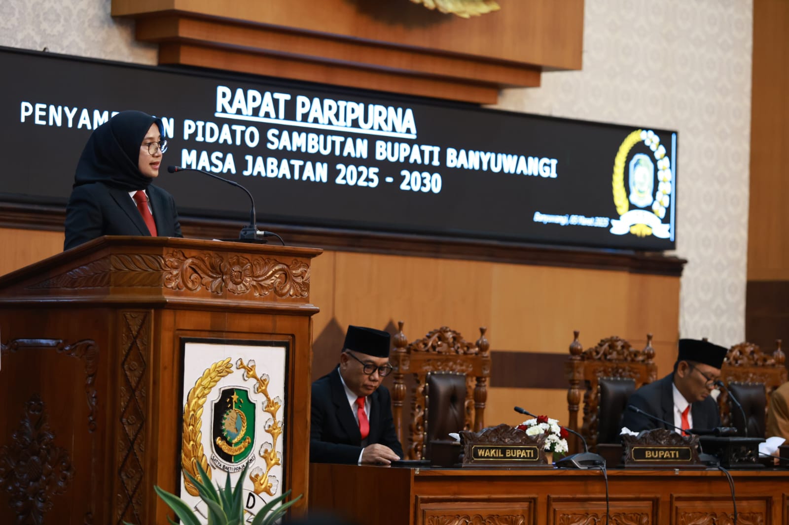 Pidato Perdana, Bupati Ipuk Bawa Banyuwangi Bangkit dan Maju